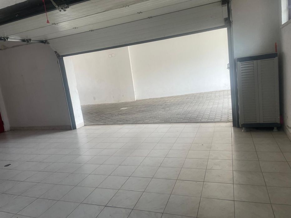 Garagem centro do Feijo
