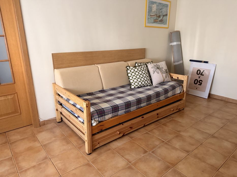 Sofá cama com colchões incluídos