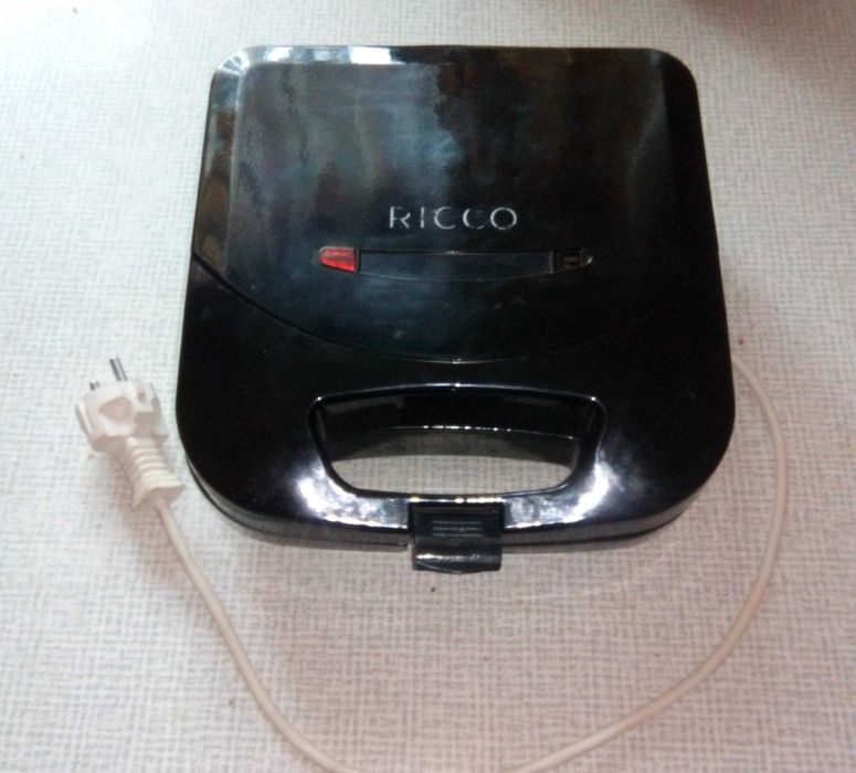 grill elektryczny toster