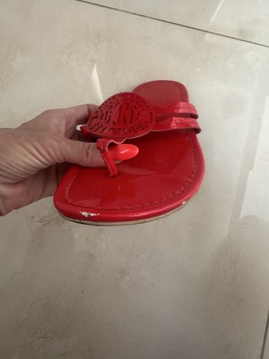 Japonki / klapki /DKNY/ jak nowe