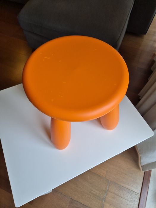 Mesa Kritter e banco Mammut para criança IKEA