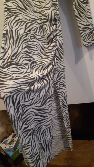 Bershka S 36 nowa sukienka metka modna panterka