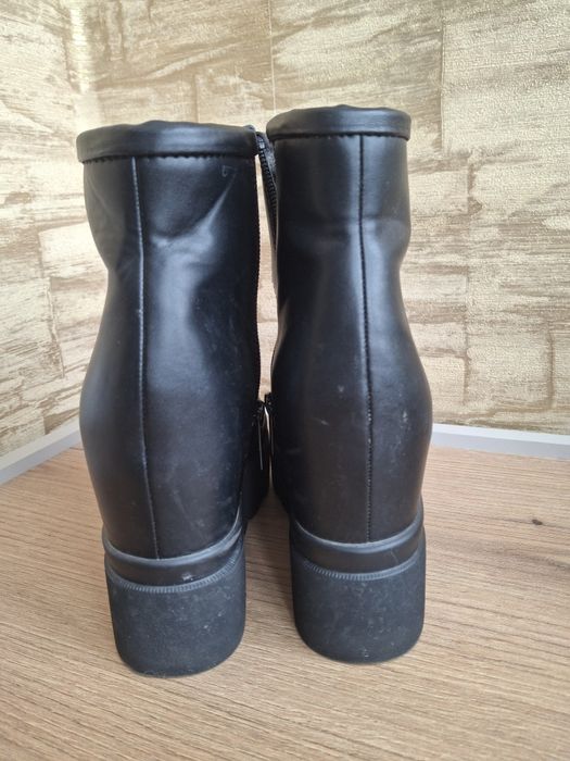 Ботіночки  37 розмір