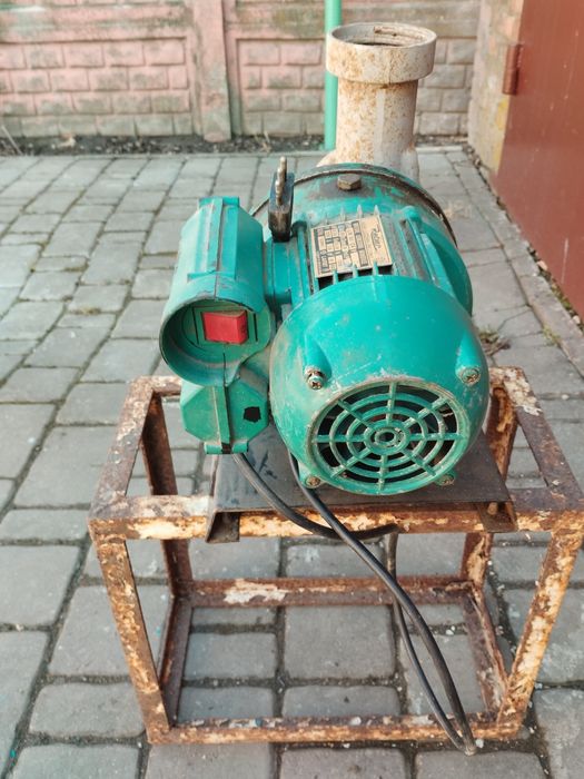 Продам електродвигу