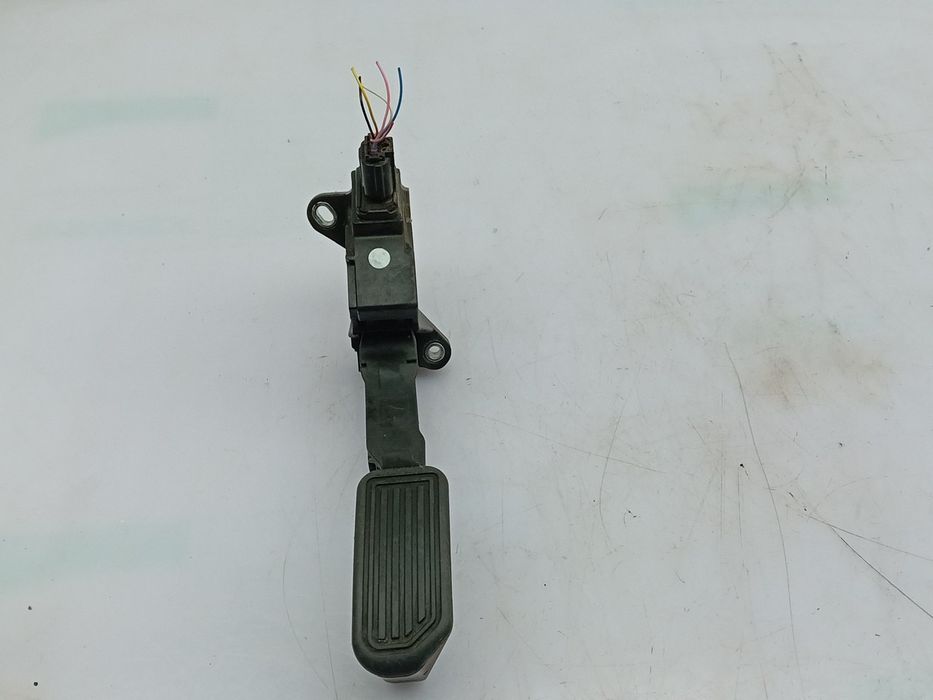 Pedal do acelerador TOYOTA Auris Touring Sports (_E18_)