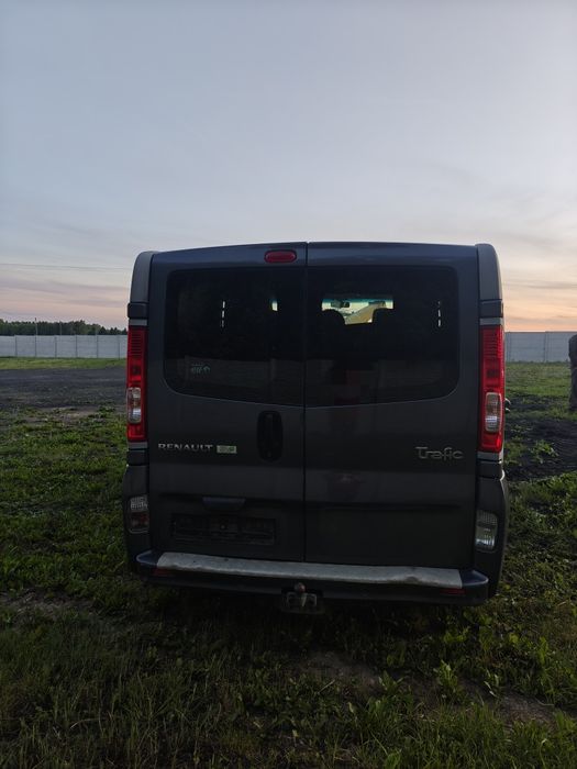Renault Trafic 2.0dci 2011r
