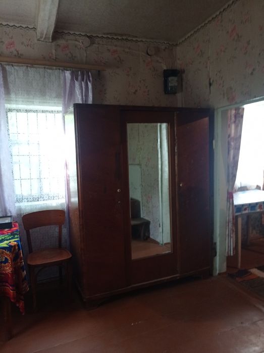 Помешкання в 20км від міста. Траса Чернігів-Київ. Село Красне.