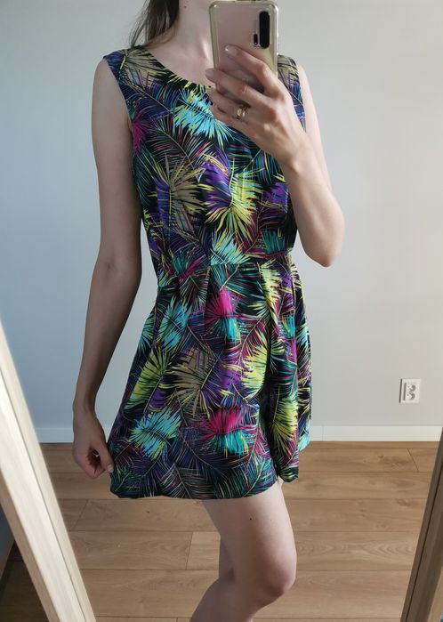 Kombinezon w liście lejący elegancki