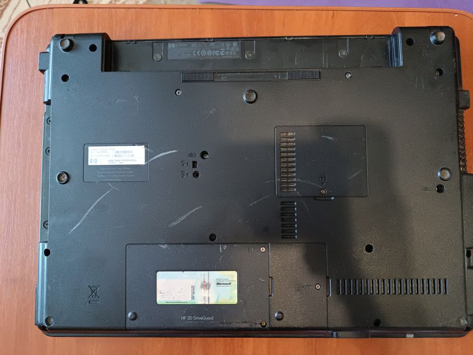 Ноутбука HP Compaq 6830s 17''