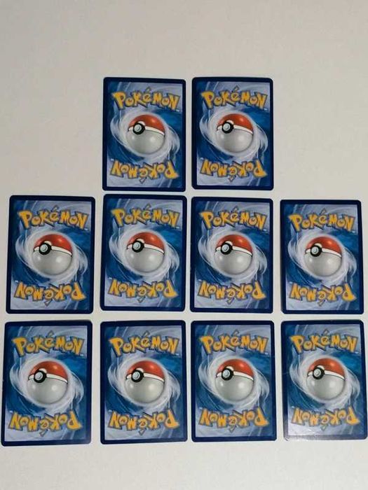 10 Cartas Pokémon Reverse Holo (Francês)