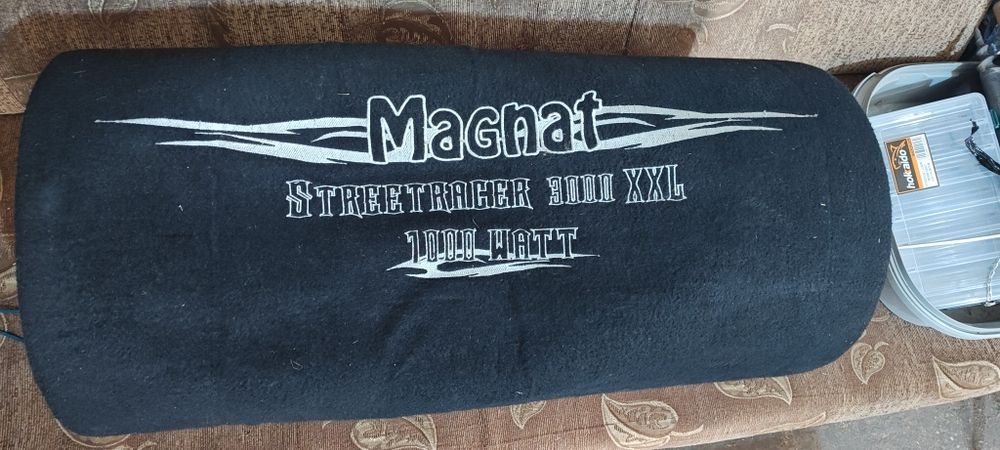 Magnat Tuba 1000W ze wzmacniaczem Alphard 2x300W