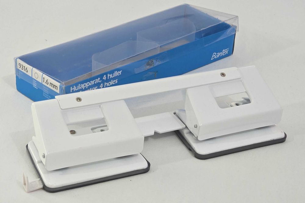 Furador de Papel Duplo