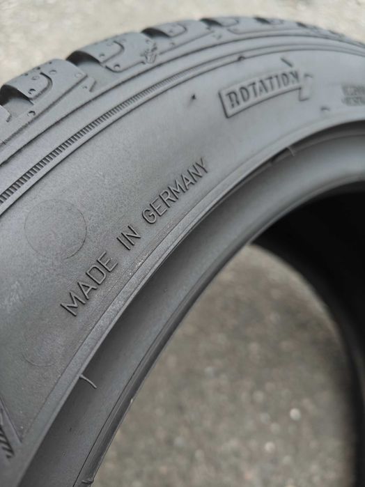 ПАРА 2ШТ R18 225 45 RunFlat GoodYear UltraGrip зимові шини з BMW