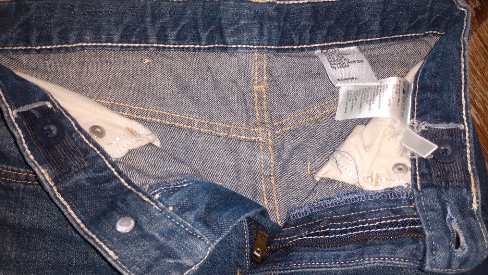 Джинсовые шорты, бриджи, капри H&M 134 см 8-9 лет