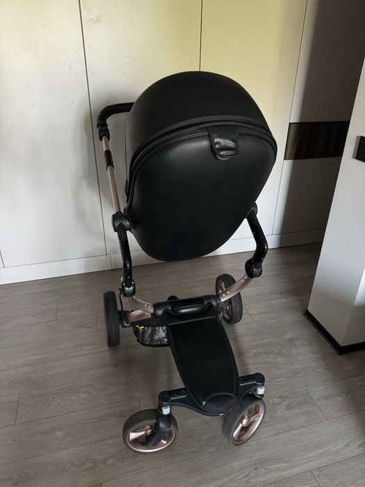 Візок Mima Xari 2в1 чорного кольору