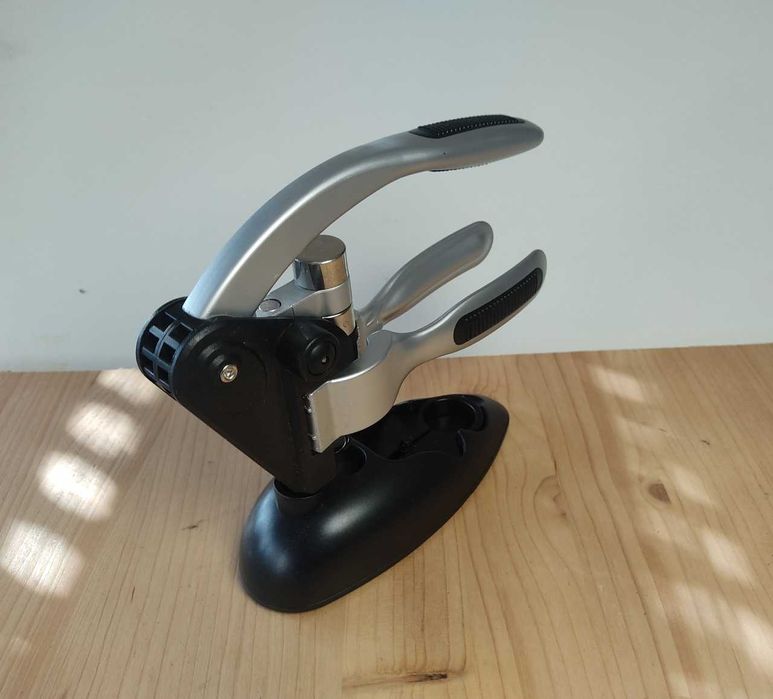 Peça de design - saca rolhas Wine Mastique