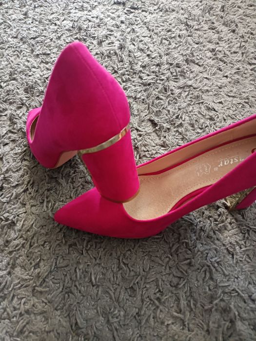 Sprzedam buty damskie