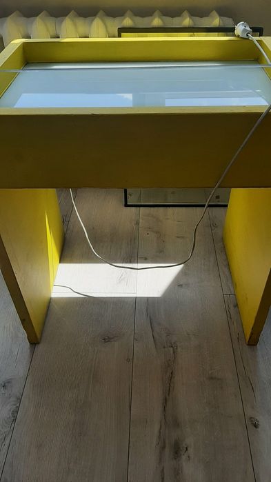 Стол для рисования песком.