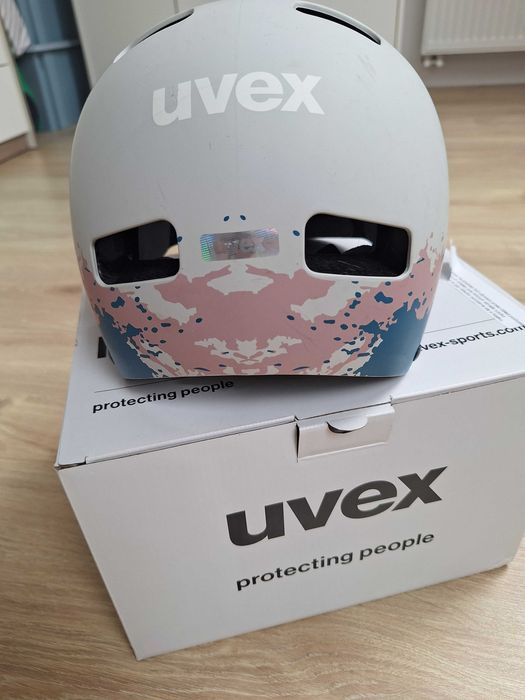 Kask dla dziewczynki UVEX r. 55 - 58