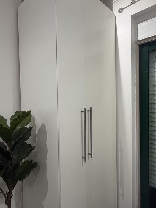 Roupeiro - Em bom estado