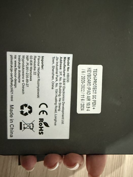 Etui z klawiaturą do iPad 10.9” / 11” + miejsce na Apple Pencil