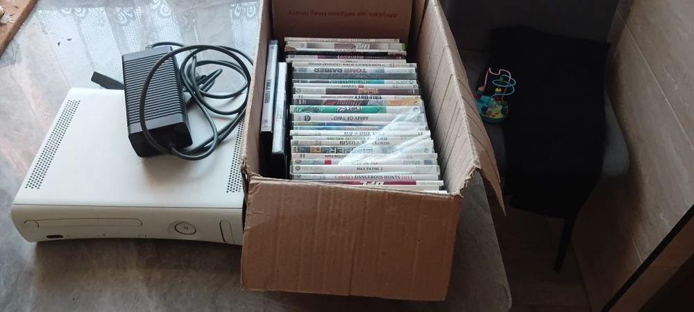 Продам xbox 360 все працює