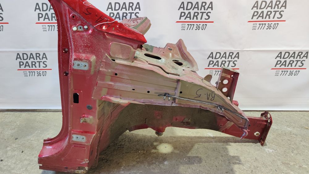 Чверть передня права для Hyundai Santa Fe 2013-2016