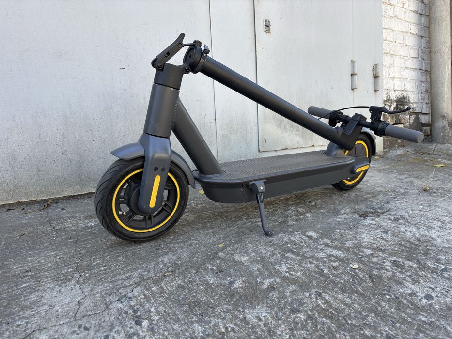 Продам електросамокат KUGOO  G30 Max 500W 18h сірий