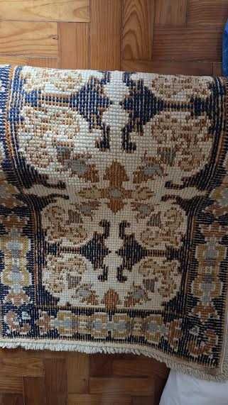 Tapete/Passadeira  em ponto de Arraiolos 4,40mx0,68cm