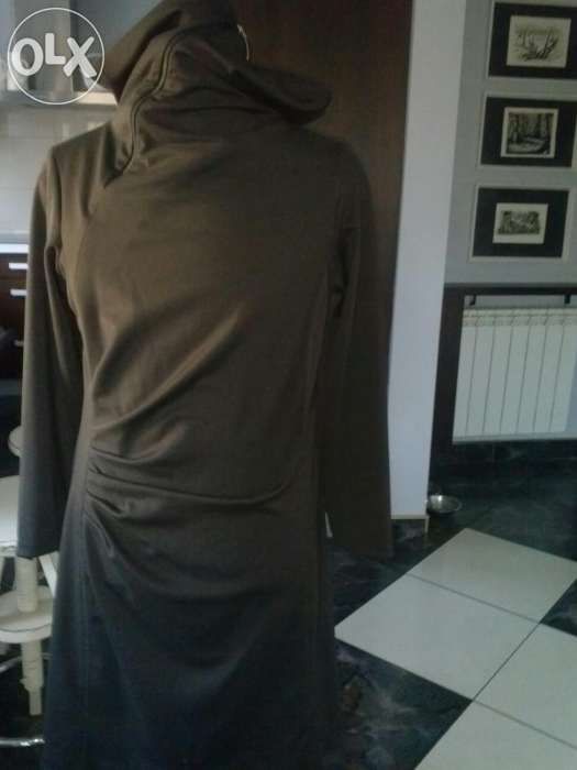 sukienka z dzianiny dresowej