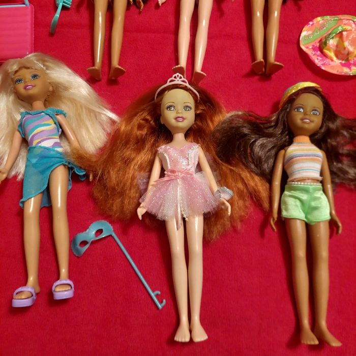 Seis bonecas Wee 3 friends Mattel e acessórios