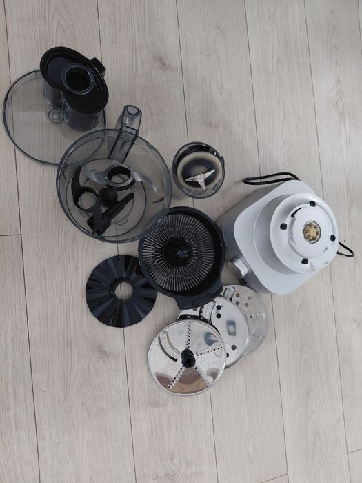 Robot kuchenny  SHG 2020