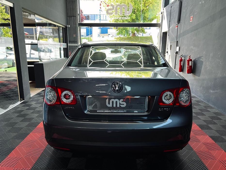 VW Jetta 2.0 TDI Highline
