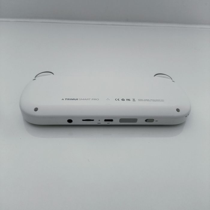 Trimui Smart Pro 128GB + Extras