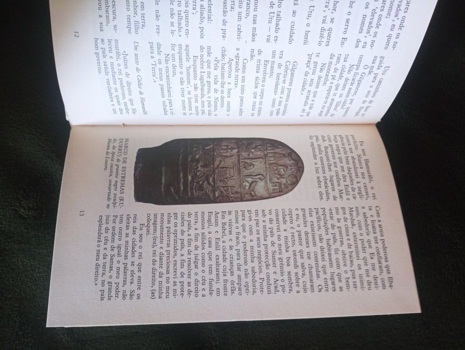 Grandes Documentos da Humanidade.	Editora: Verbo.	Ano: 1983 Como novo