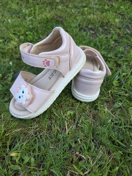 Różowe sandały Disney Marie 24