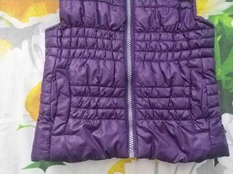 Фіолетова,демісезонна жилетка для дівчинки 3-4 р-dopo dopo