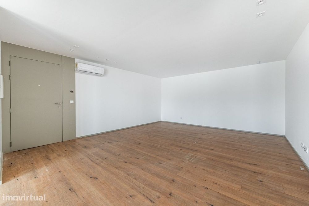 Apartamento T3 com Terraço em Gualtar, Braga