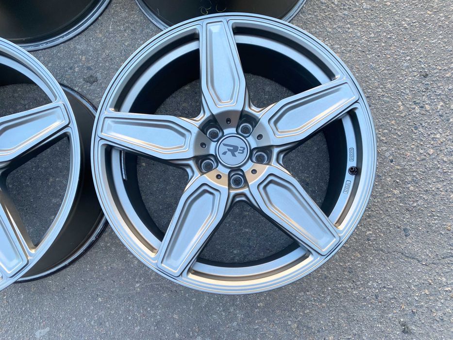 Разноширокие литые диски R 20 5*120 БМВ Х5 BMW F15. R3 Wheels