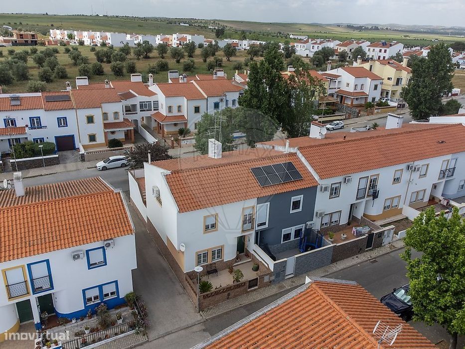 Moradia T3 para venda — Reguengos de Monsaraz, Évora
