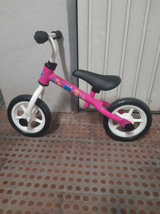 bicicleta de equilibrio para criança