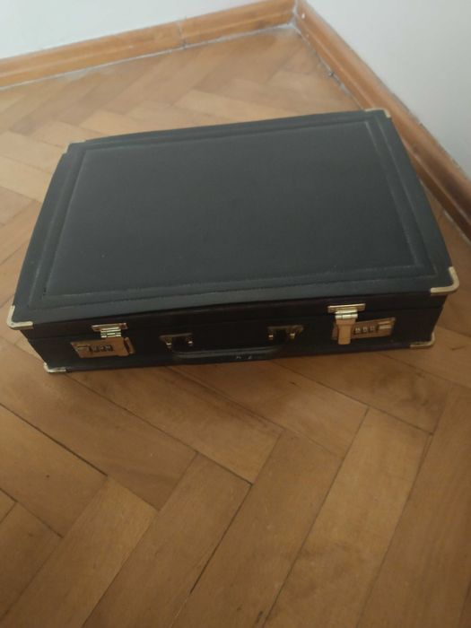 komplet sztućców na 12 osob nowy