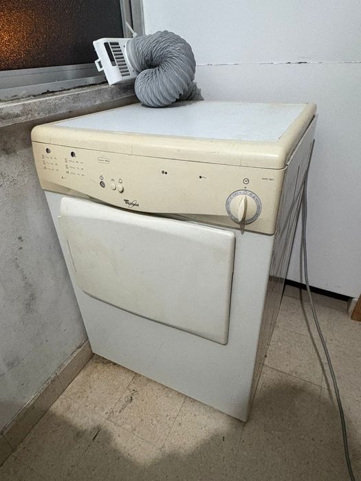 Máquina de secar roupa Whirlpool AWZ 321