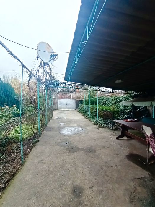 Будинок р-н Тополь в.Дружби