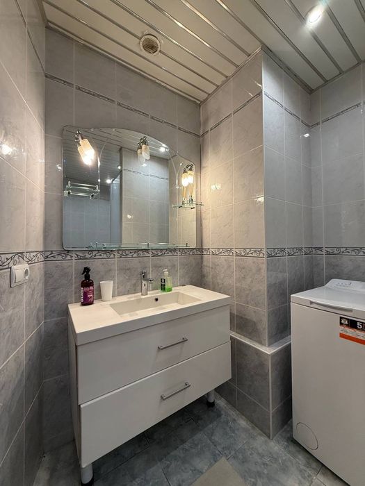 Квартира погодинно, подобово Мост сіті джакузі Генератор