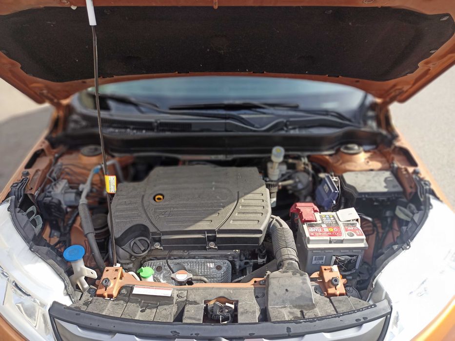 Кльове авто Suzuki Vitara GL+ LY 1.6 ГБО 4WD спорт режим висока