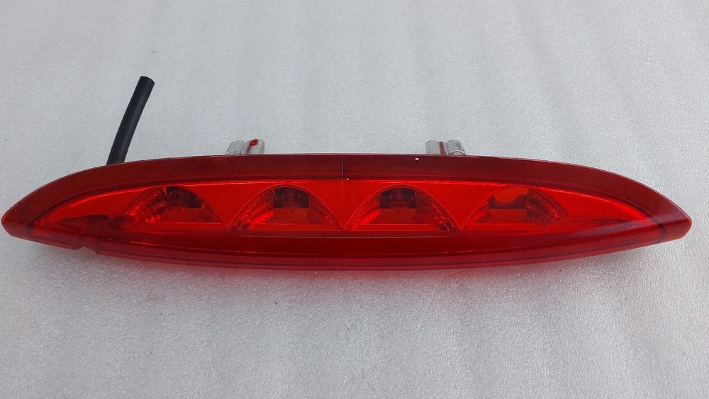 Luz stop adicional / 3º stop PEUGEOT 208