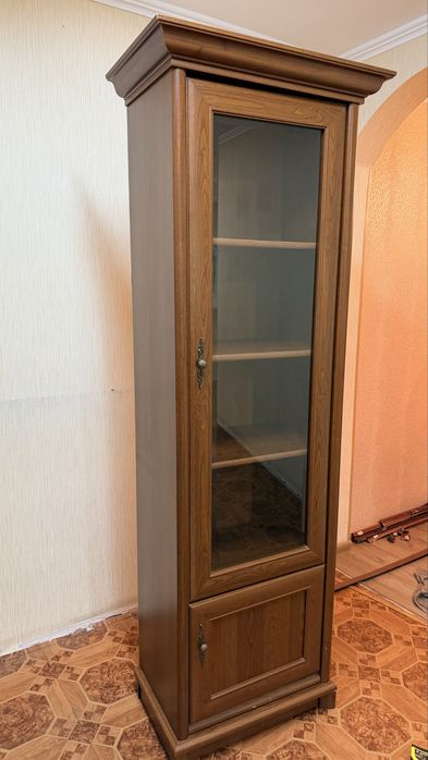 Шафа-вітрина Гербор Соната 1DL/1DP Б/У у хорошому стані