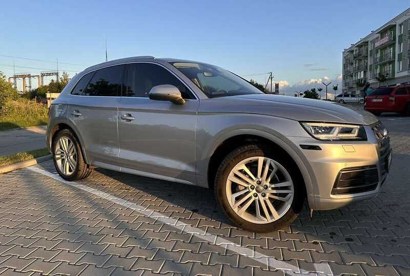 Продам Audi Q5 Premium+