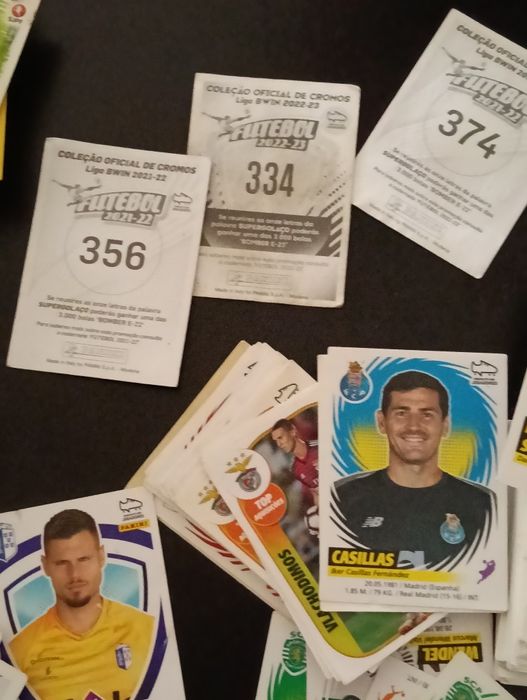 Grande lote de cromos de futebol